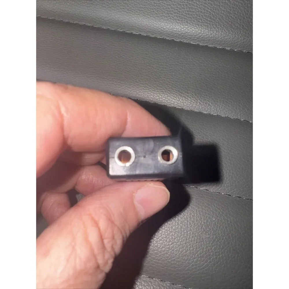 3.5mm Plug to 2 x 3.5mm Jack Adapter AUX Stereo Splitter One to Dual 3.5mm Audio